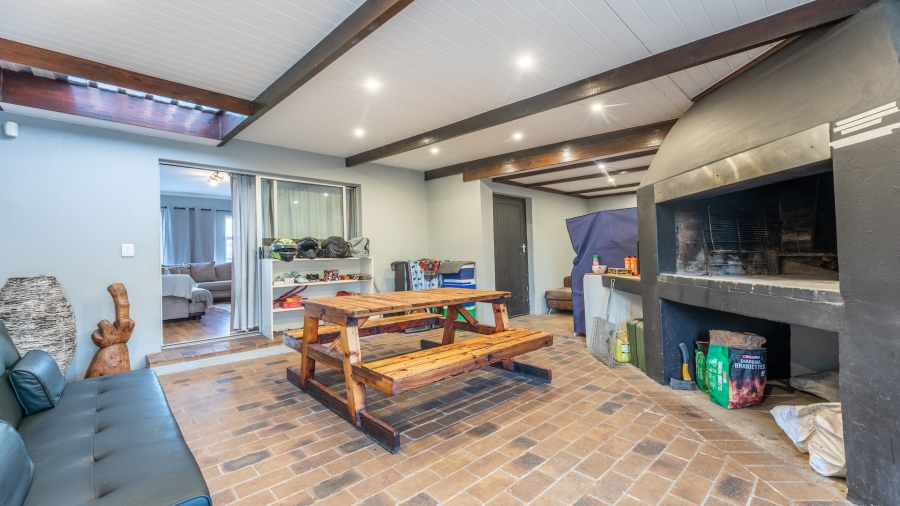 3 Bedroom Property for Sale in Table View Western Cape